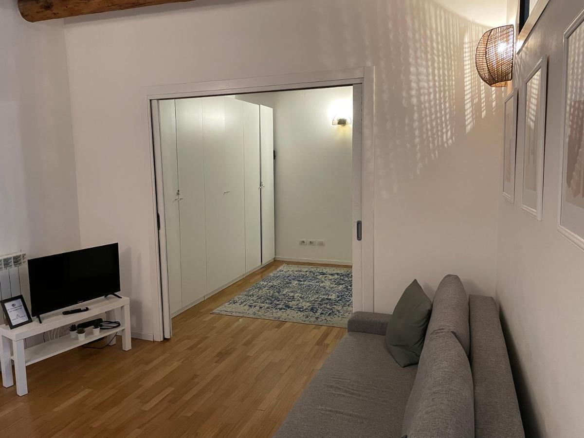 Tortona, 12 - Tra Fashion E Design Apartment